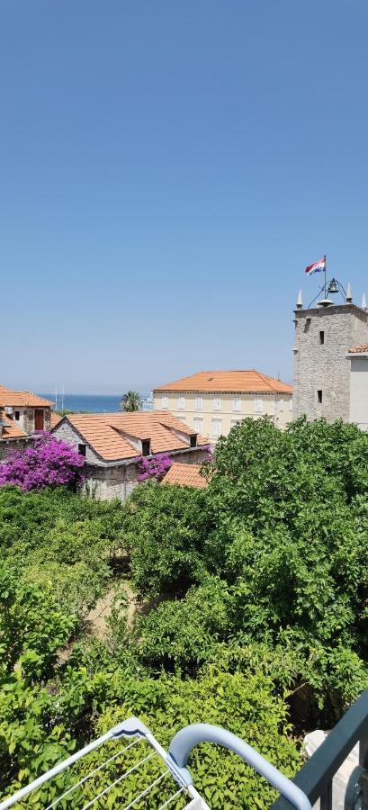 Apartmani Neva Supetar Exterior foto
