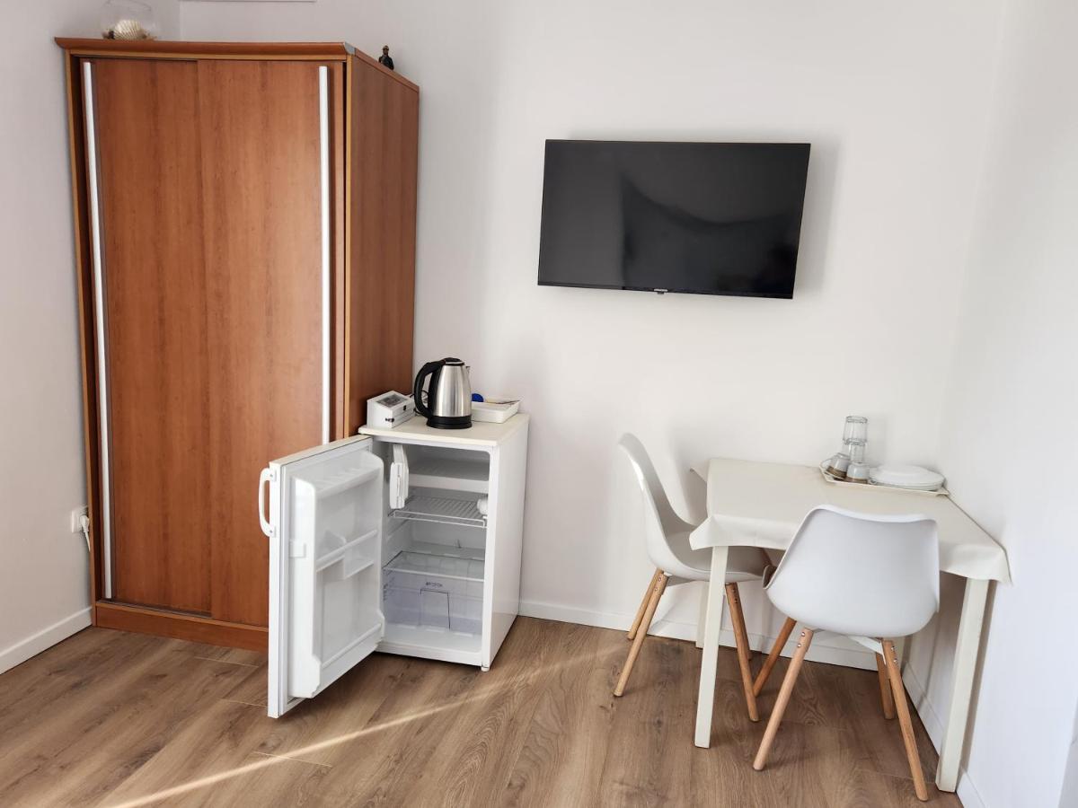 Apartmani Neva Supetar Exterior foto
