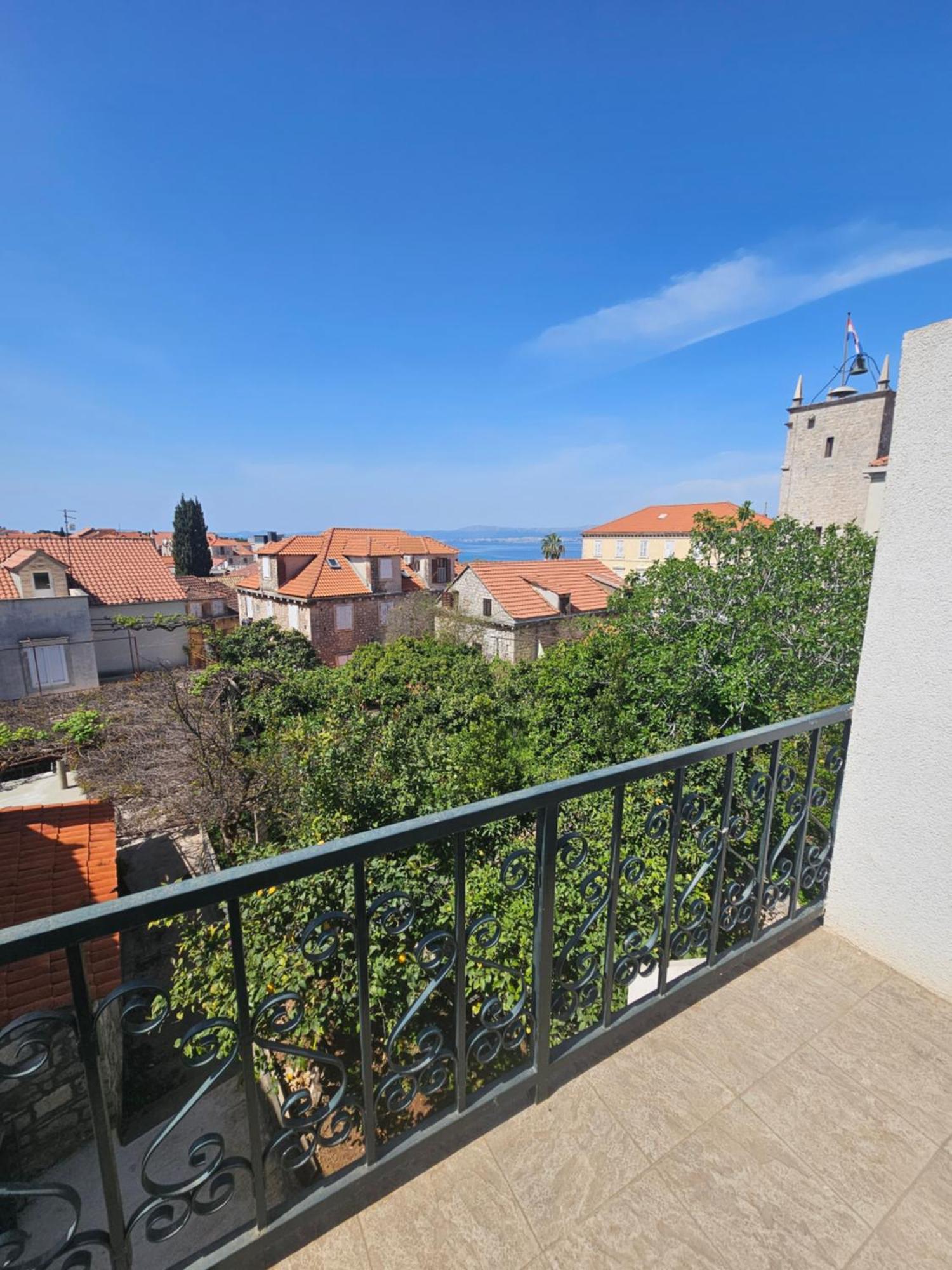 Apartmani Neva Supetar Exterior foto