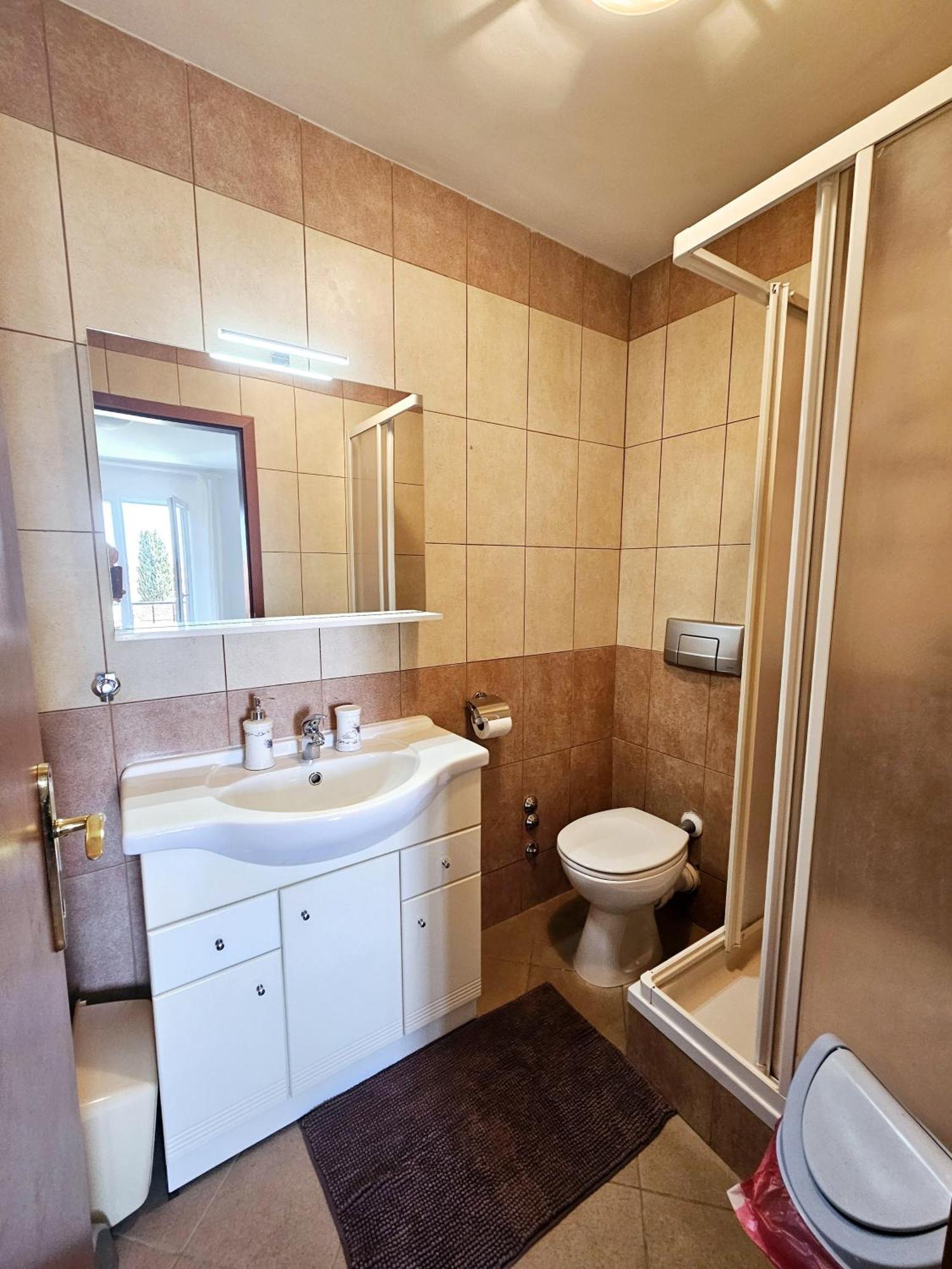Apartmani Neva Supetar Exterior foto