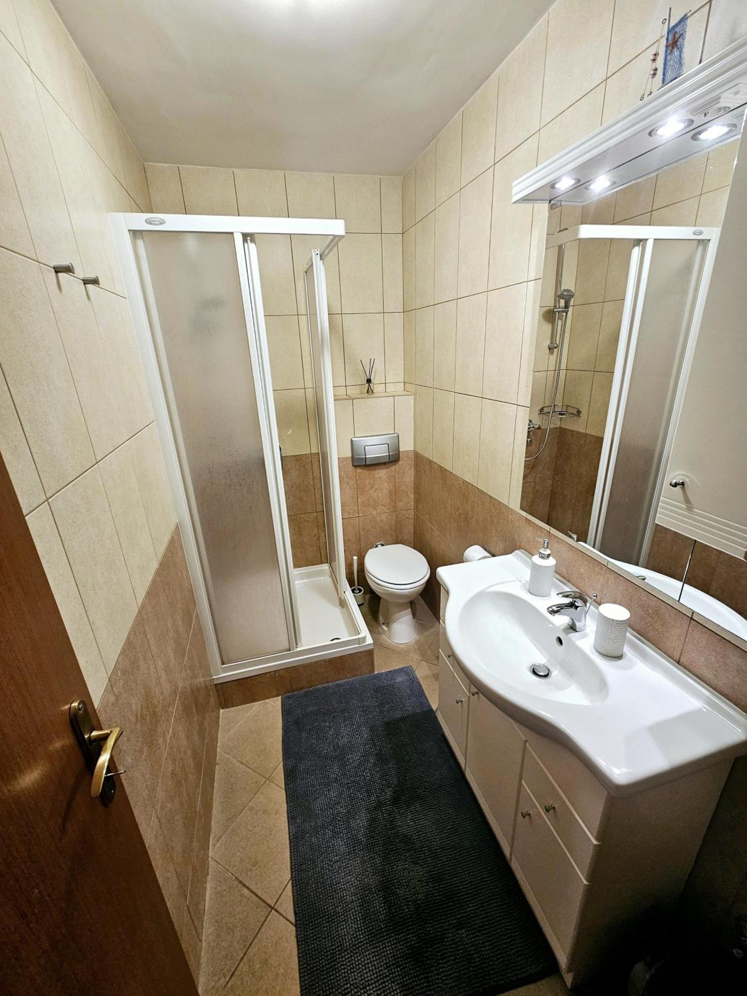 Apartmani Neva Supetar Exterior foto